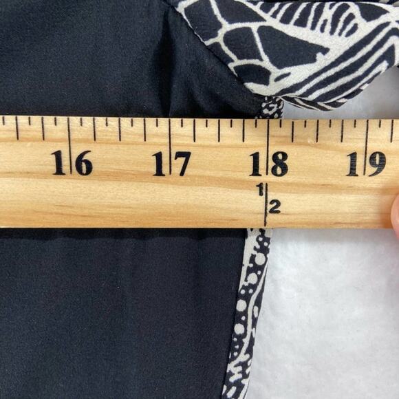 Diane von Furstenberg Silk Blouse Abstract Sleeves 2 - Picture 7 of 9